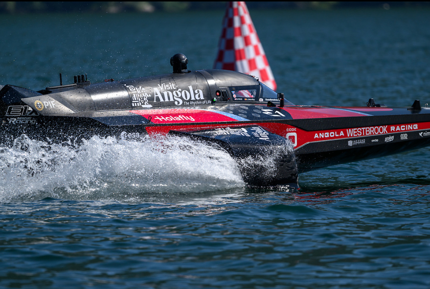 Westbrook Racing 与全球 eSIM 提供商 Holafly 携手，征战 2026 赛季 E1 锦标赛