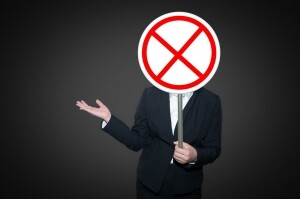 紫元元(08223.HK)：接获清盘呈请，涉未偿贷款约355万港元