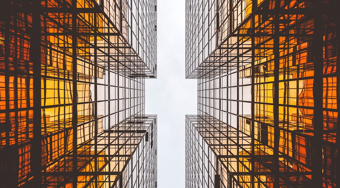 金地集团：密集发债“借新还旧” 险资减持逾1亿股