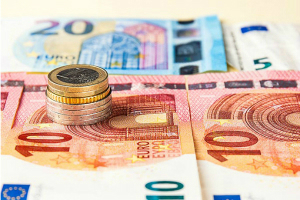 人民币交易与研究：-0.47%！！欧元区隔夜利率创历史新低