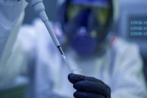 不打针、无痛感“鼻喷式”疫苗！日本盐野义宣布联手新创制药公司 活用cCHP技术研发鼻喷剂疫苗 强调具“全身有效诱发免疫力”