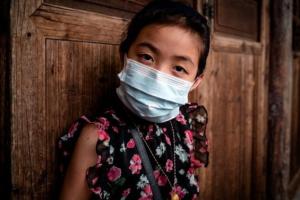 病毒转头攻击儿童！国际组织警告儿童染疫住院 甚至死亡人数比例急升 中国考虑将12岁以下族群纳入范围