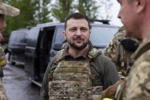 亲访前线！泽连斯基：北顿内茨克重要设施全损毁 罕见开除乌克兰安全官员