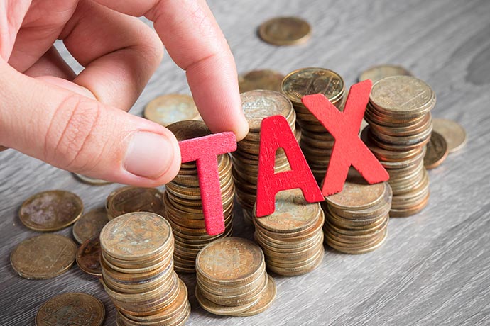 特朗普：即将征收半导体关税、或高达300%