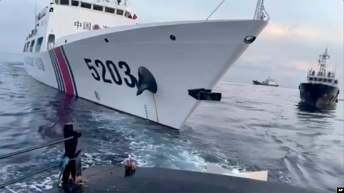 中菲新争端！中国海警对菲律宾船只实施管控措施，马尼拉指责北京发射水炮