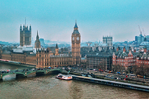 【英媒头条】疫情封锁期间英国减少64.9万工作岗位 财政大臣:我们正处于严重经济下行之中