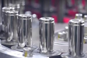 欧洲电池行业突破！Northvolt生产欧洲首个锂电池 将与特斯拉、宁德时代、LG化学竞争