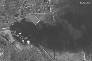 最新五张卫星图像！揭露俄乌战火下基辅郊区的“惨状”