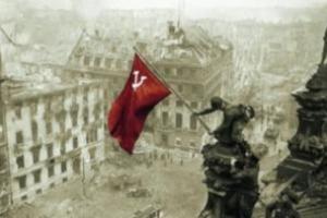 突发消息！苏联二战胜利旗帜开始出现在乌克兰部分被占领地区