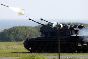 最强防空坦克来了！德国将向乌克兰运送“猎豹”坦克 德国国防政策迎来“转折点”