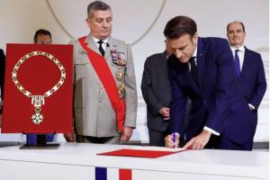 法国总统马克龙“任重道远” 连任仪式上誓言避免俄乌战争升级、承诺让法国更强大