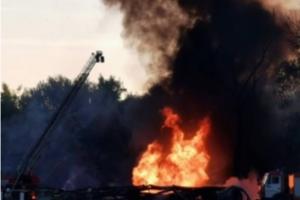 俄罗斯突发！俄境内一架军用运输机坠毁 已致4死5伤 现场燃起大火黑烟滚滚