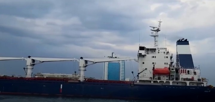 重要时刻！乌克兰首艘运粮船驶离敖德萨港口 全球粮食危机将有转机