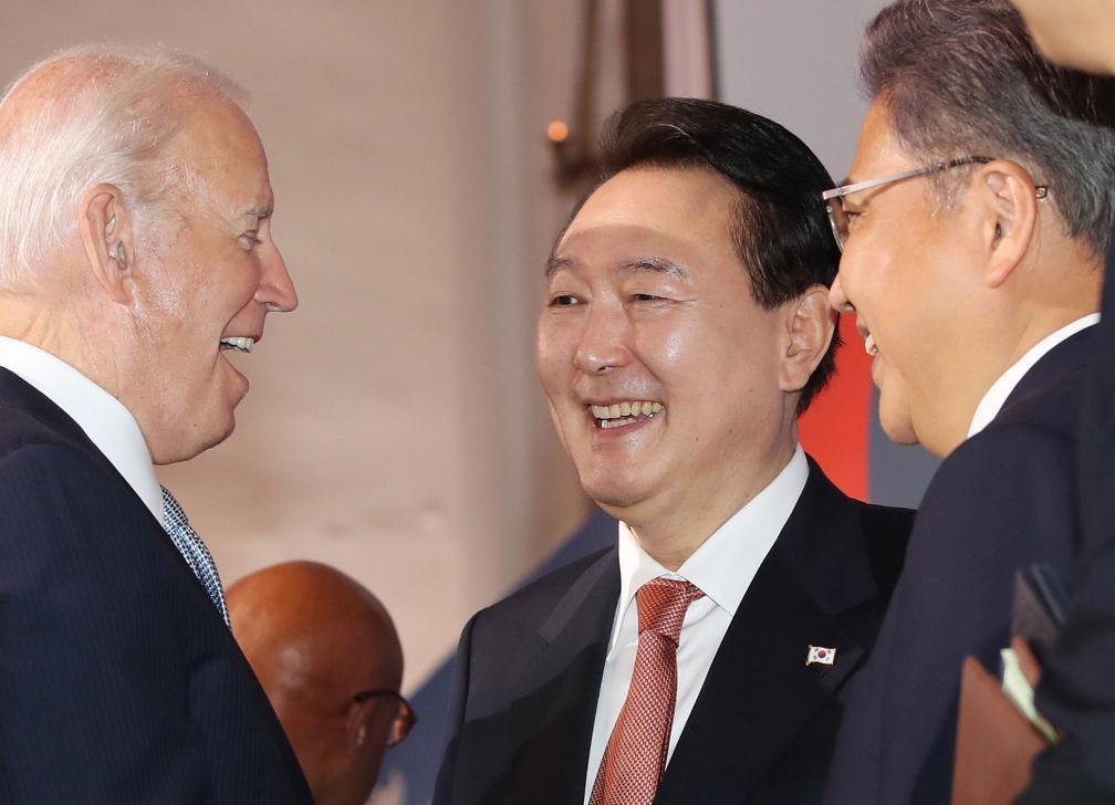 重大“外交惨案”！韩总统私下吐槽美国会议员为“崽子”被当场拍下 “太丢脸”在韩国刷屏