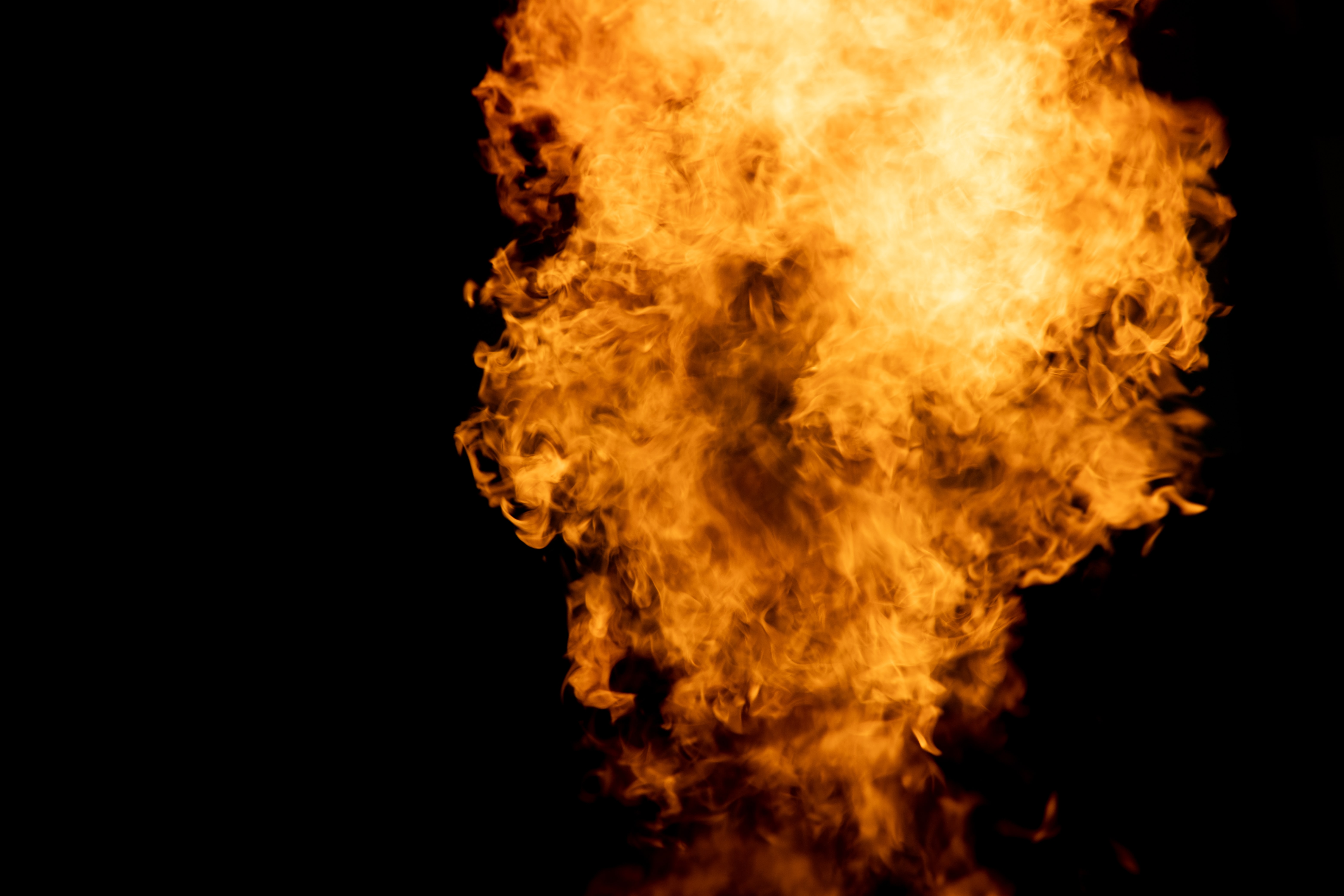 中美突发消息！港媒：中国将对“涉港问题表现不佳”美国官员实施签证限制