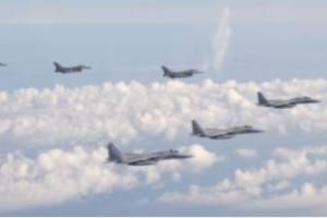 美日突发消息！日本防卫省：美日8架战机在日本海举行演习