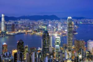 新冠疫情对香港经济打击有多大？感染人数达最高峰 多家机构下调经济前景