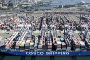 创纪录！美国最大港口拥堵集装箱船只达到111艘