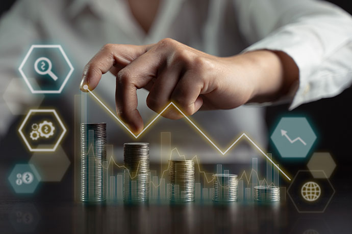 金融时报：从航运限制、出口管制到金融制裁 谁才是经济战的“王牌”？