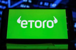不可思议！eToro英国报告去年营收翻涨717% 正准备100亿美元IPO计划 币安砸重金挖角其前高管强化合规