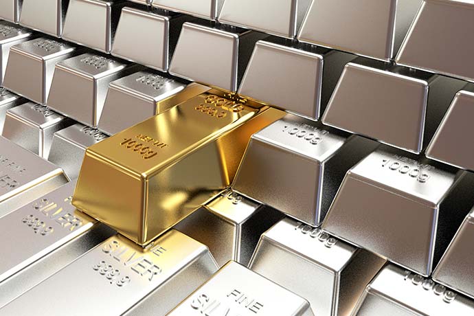 今年疯涨近220%！中国白银基金闪崩跌停，狂热牛市结束了？