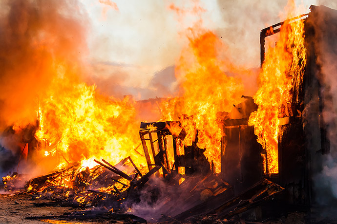 伊朗向美国提出一项新方案！美股期货涨跌不一，油价攀升
