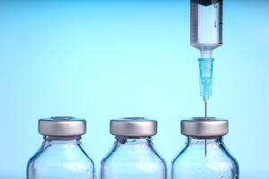 重大突破？！Moderna针对“Omicron”特定加强针将很快进入临床试验！提高对COVID-19疫苗2022年销售额的预测