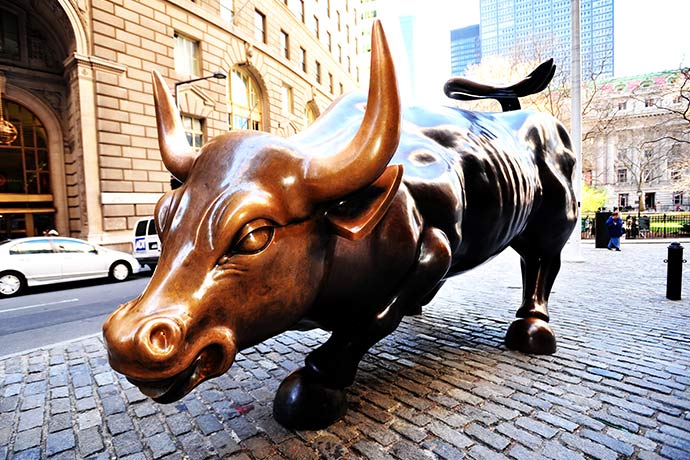 美国CPI引发美股大涨 华尔街大多头：股市正处于新一轮牛市的边缘！