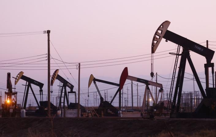 油价短暂回落，但顶级石油交易商对未来日益看涨