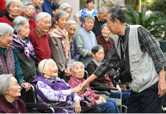 人口迅速老龄化严峻，中国将迎来“失去的十年”？