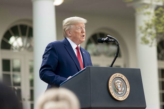 民意调查：特朗普新政引发股票滞后反应 投资者消减美股增持头寸